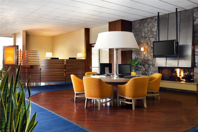 Public Area 2, Sheraton Milwaukee Brookfield Hotel, Waukesha