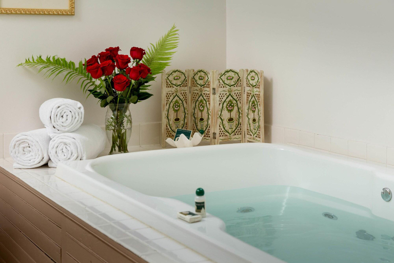 Bathroom 4, Camden Windward House, Knox