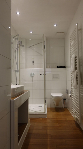 Bathroom 4, Höger's, Osnabrück