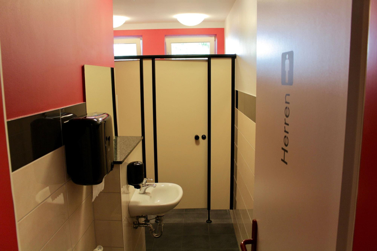 Bathroom 5, Holi Hostel Hotel, Berlin