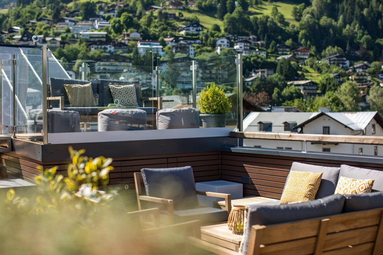 Public Area 3, TWO TIMEZ - Boutique Hotel, Zell am See