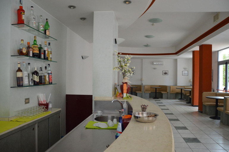 Public Area 2, Hotel Caesar, Pesaro E Urbino