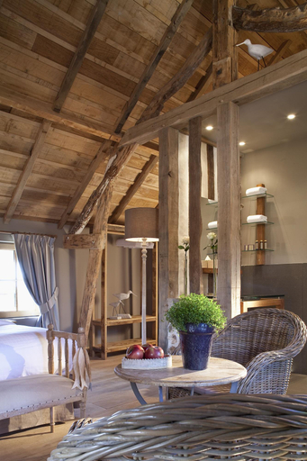Public Area 3, Auberge de la Source, Calvados
