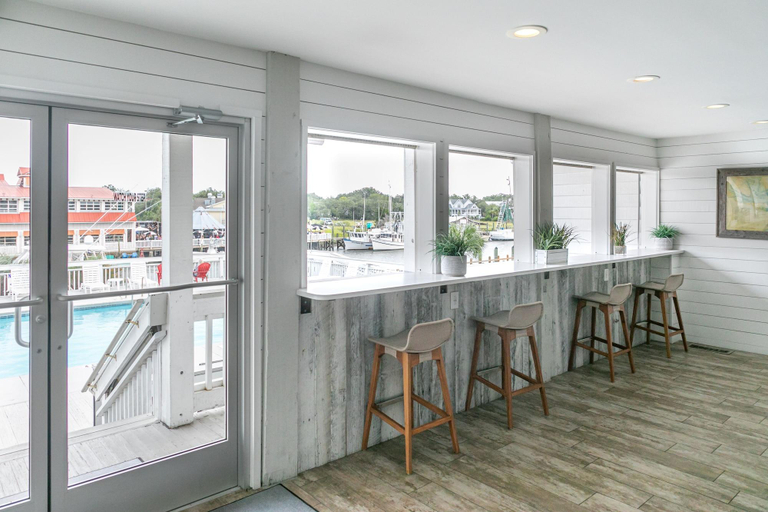Public Area 2, Shem Creek Inn, Charleston