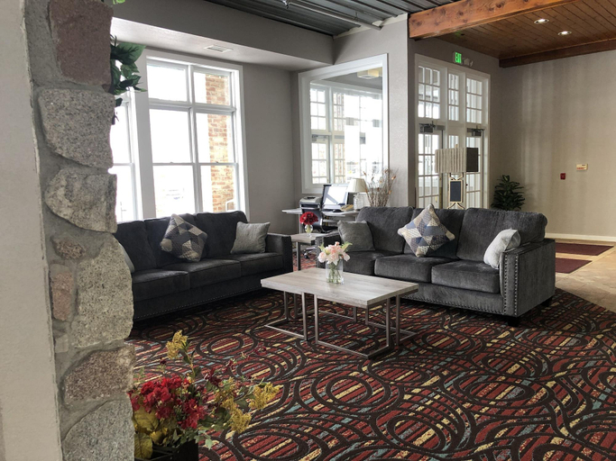 Public Area 3, Hometown Inn & Suites, Scott