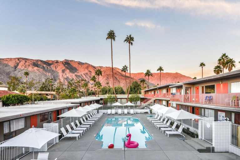 Sport & Beauty 2, The Skylark a Palm Springs Hotel, Riverside