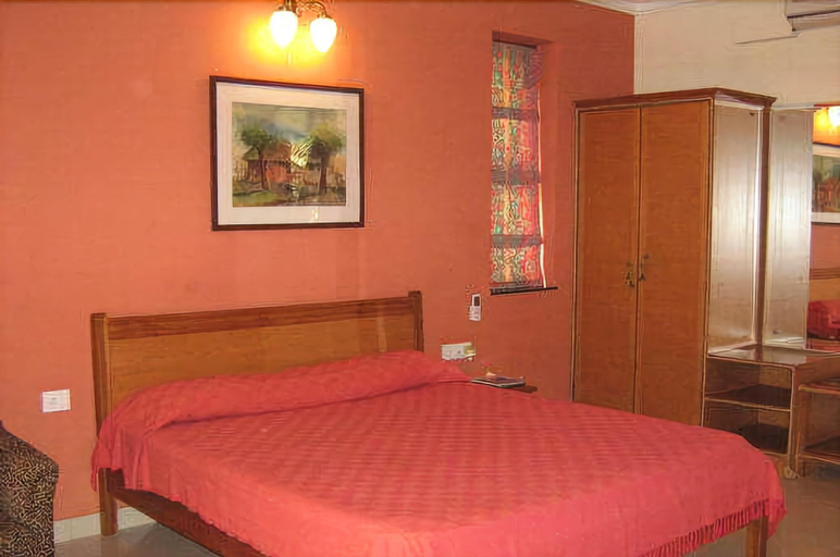 Bedroom 3, Renzo's Inn, North Goa