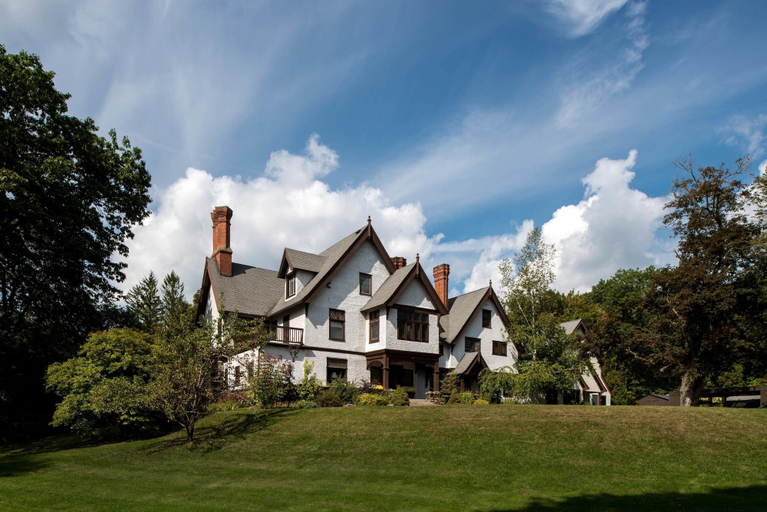 Exterior & Views 1, Manor House Bed & Breakfast, Litchfield