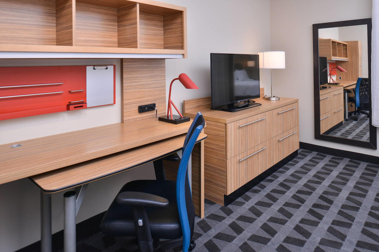 Bedroom 3, TownePlace Suites Gillette, Campbell
