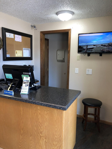 Public Area 2, Super 8 by Wyndham Florence OR, Lane