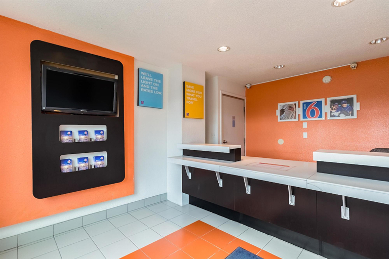 Public Area 2, Motel 6 Beaverton, OR, Washington