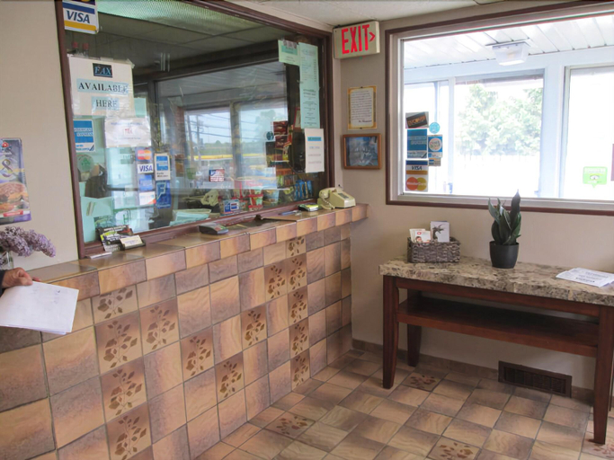 Public Area 2, Mayflower Motel Milford, New Haven