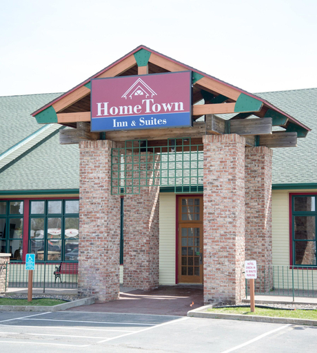 Exterior & Views 2, Hometown Inn & Suites, Scott