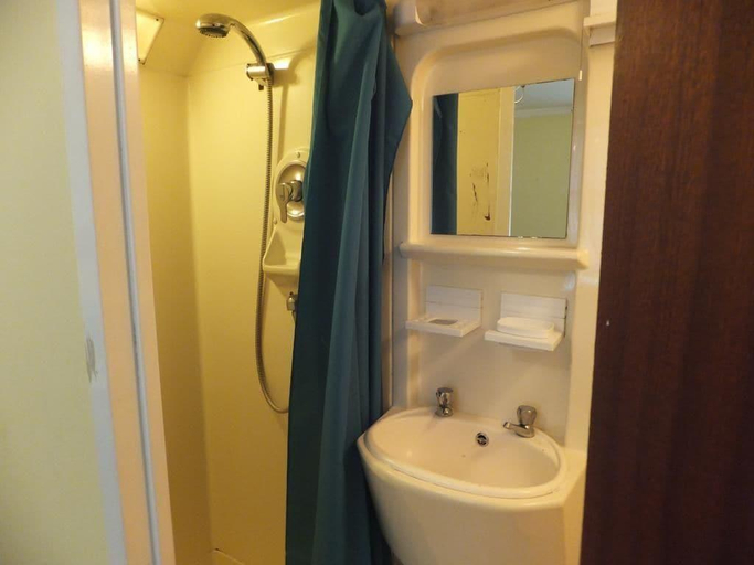 Bathroom 4, Lonsdale London, London