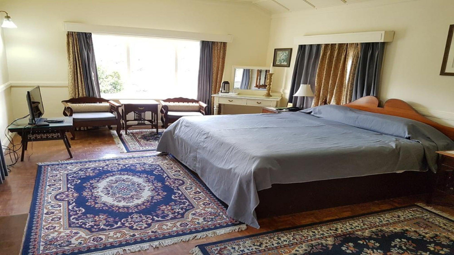 Bedroom 3, Hotel Springfields, Shimla
