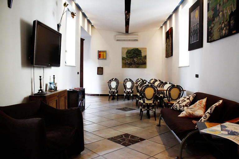 Public Area 2, Casa Del Monacone, Napoli
