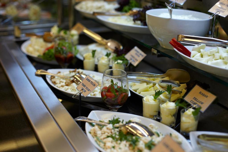 Food & Drinks 23