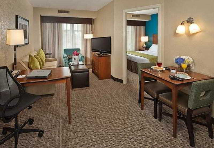 Bedroom 3, Residence Inn Baltimore Downtown/ Inner Harbor, Baltimore