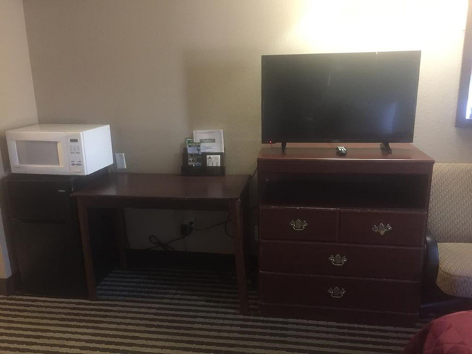 Public Area 2, Americas Best Inn Eureka, Saint Louis