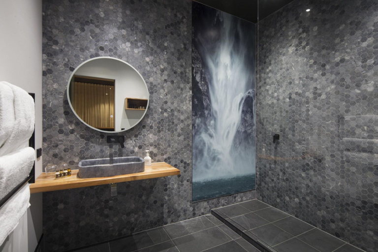 Bathroom 4, Cinema Suites Te Anau, Southland