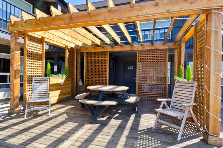 Public Area 3, Centro Motel, Division No. 6
