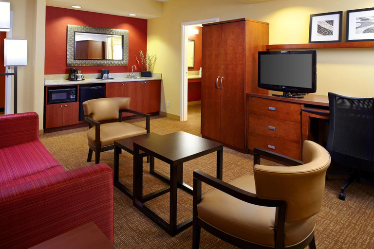 Public Area 2, Courtyard by Marriott Tampa Oldsmar, Pinellas