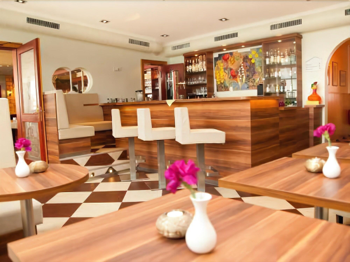 Public Area 2, Oberhof Sporthotel, Schmalkalden-Meiningen