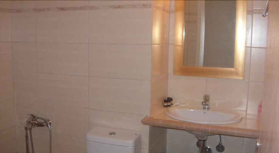 Bathroom 4, Panorama Hotel - Restaurant, West Greece