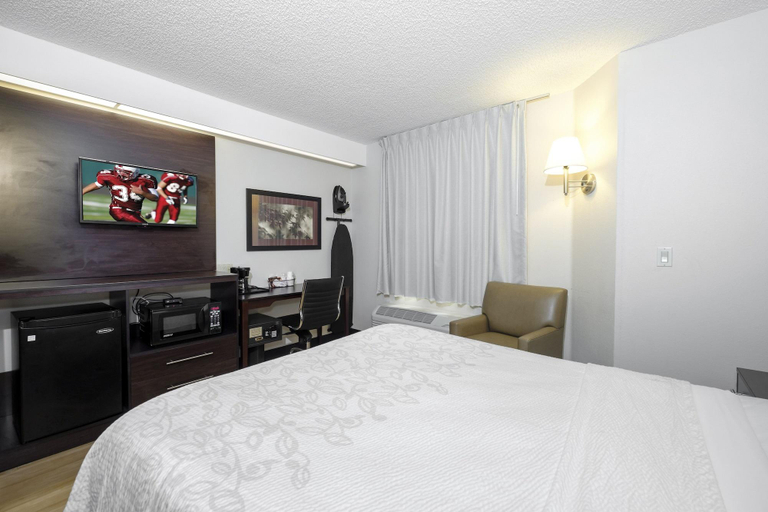 Bedroom 3, Red Roof PLUS+ Palm Coast, Flagler