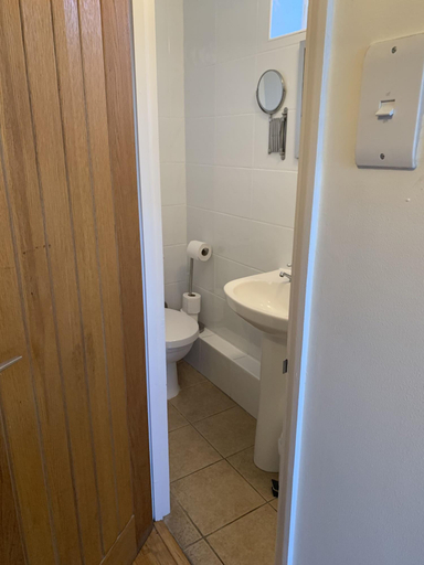 Bathroom 3, Parkview Guesthouse, Cambridgeshire