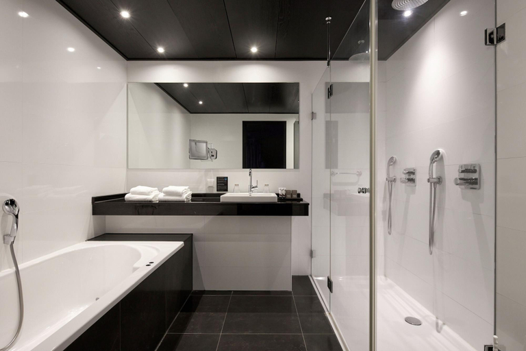Bathroom, Van der Valk Sneek, Sneek