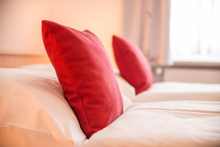 Bedroom 3, Landhotel Zum Metzgerwirt, Garmisch-Partenkirchen