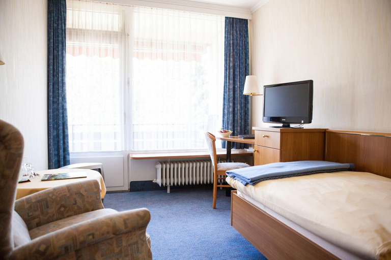 Bedroom 3, GreenLine Hotel Ascona, Uelzen