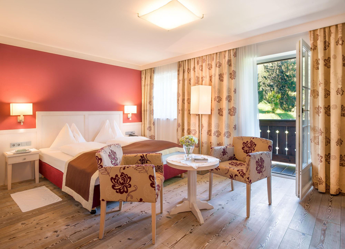 Bedroom 3, Romantikhotel Gersbergalm, Salzburg