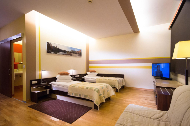 Bedroom 4, Centrum Dikul, Środa Śląska