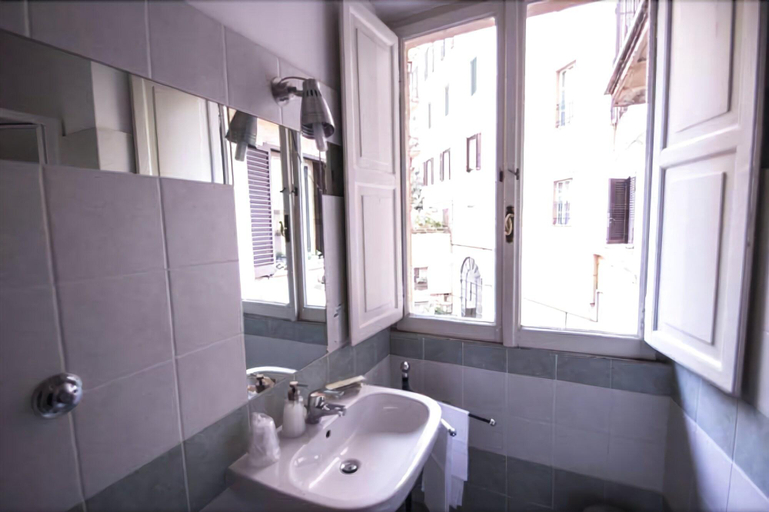 Bathroom 5, Almacromondo B&B, Rome