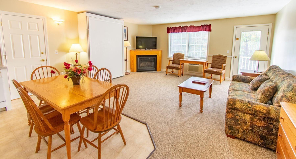 Bedroom 4, Eastern Slope Inn Resort - Extra Holidays, Carroll