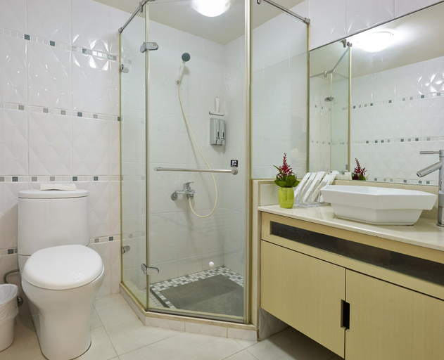 Bathroom 4, Shihlin Service Apartment, Taipei City