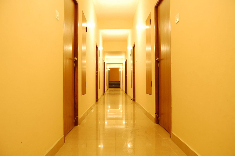 Public Area 2, Raahat Inn, Dindigul