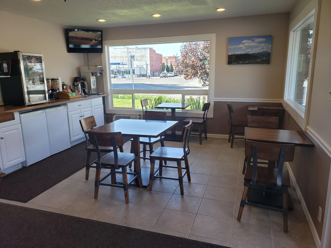 Public Area 3, Bridge Street Inn, Baker