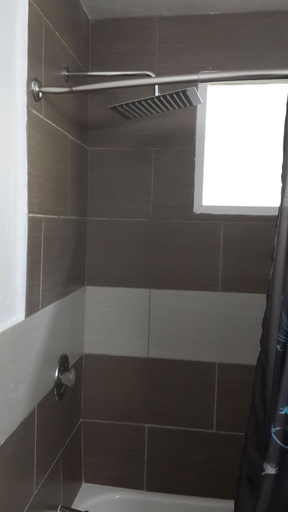 Bathroom 5, American Regency Inn, Coconino