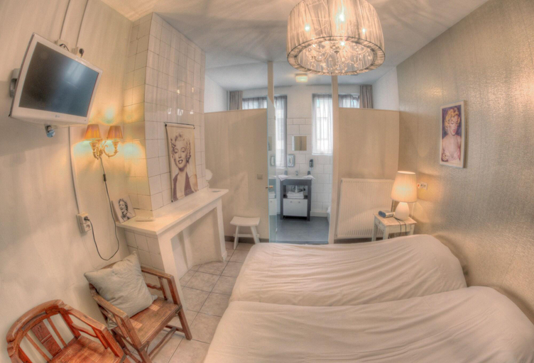 Bedroom 4, Urban Dreams Bed And Breakfast, Antwerpen