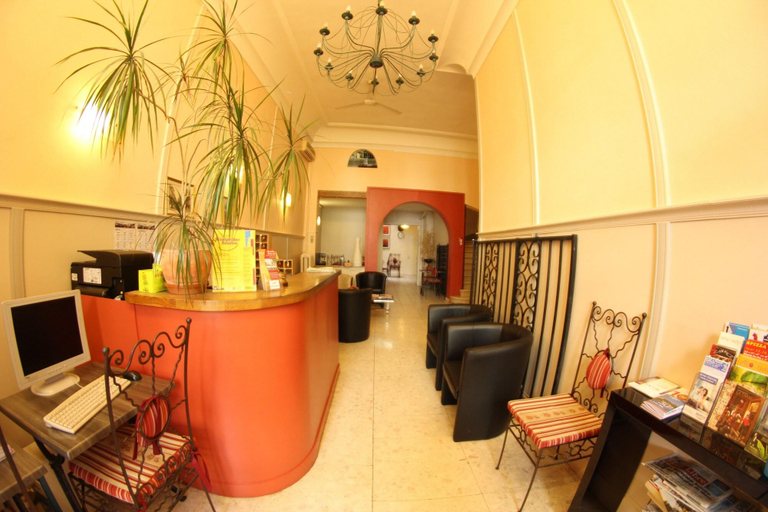 Public Area 3, Hotel des Arts, Hérault