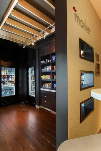 Public Area 3, Courtyard by Marriott Lenox Berkshires, Berkshire