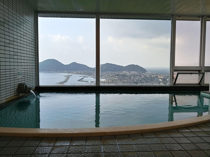 Sport & Beauty, Kanponoyado Hikari, Hikari