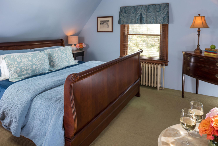 Public Area 2, Manor House Bed & Breakfast, Litchfield