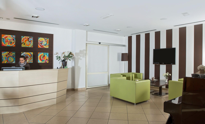 Public Area 2, Demariahouse, Napoli