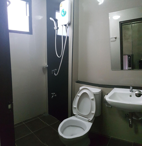 Bathroom 5, KP Place, Muang Lop Buri