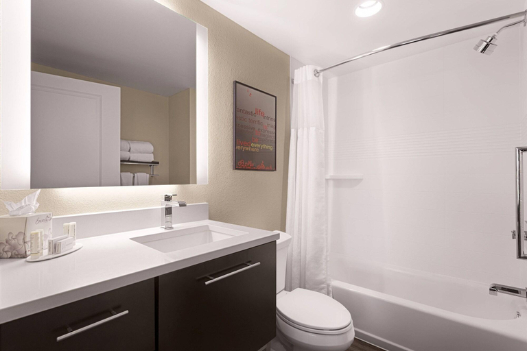 Bathroom 4, TownePlace Suites Charleston Mt. Pleasant, Charleston