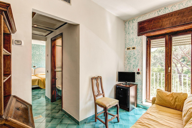 Bedroom 4, Grand Hotel Hermitage & Villa Romita, Napoli